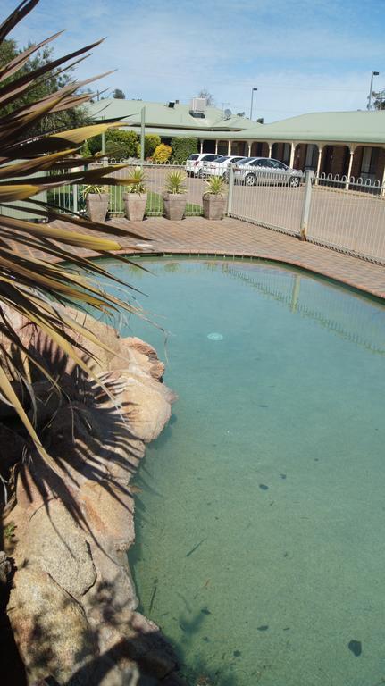 Lincoln Cottage Motor Inn Wagga Wagga Luaran gambar