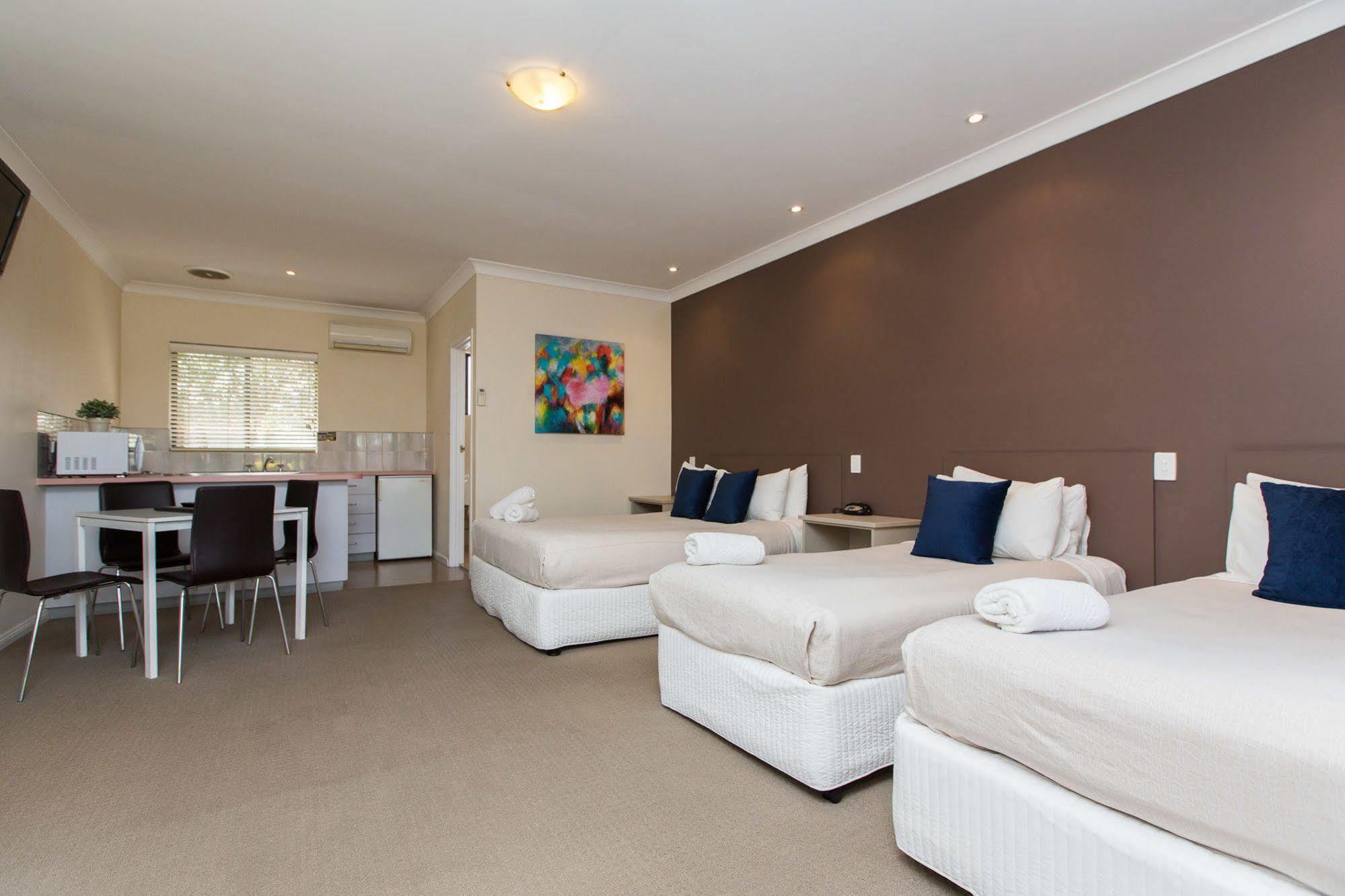 Lincoln Cottage Motor Inn Wagga Wagga Luaran gambar
