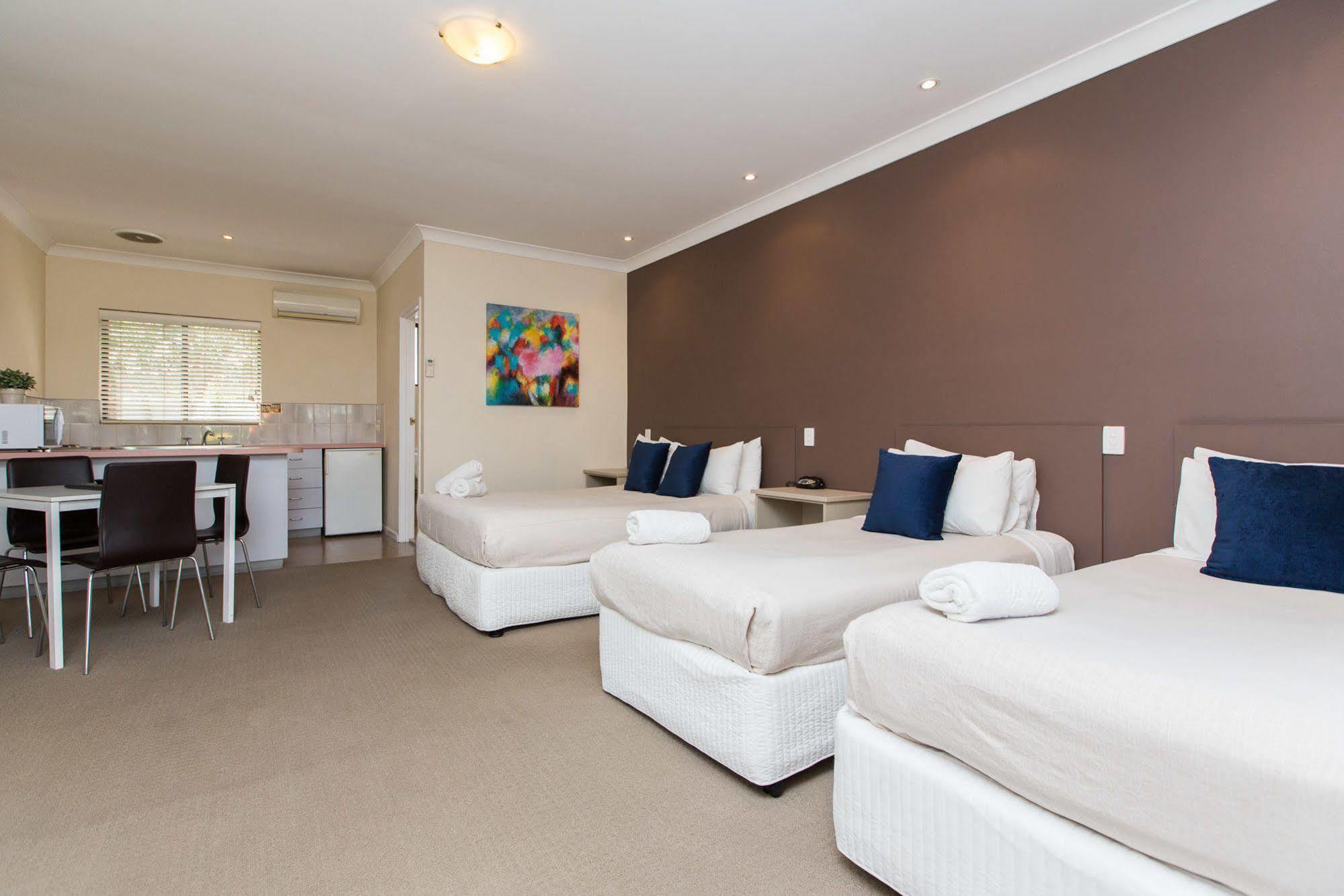 Lincoln Cottage Motor Inn Wagga Wagga Luaran gambar