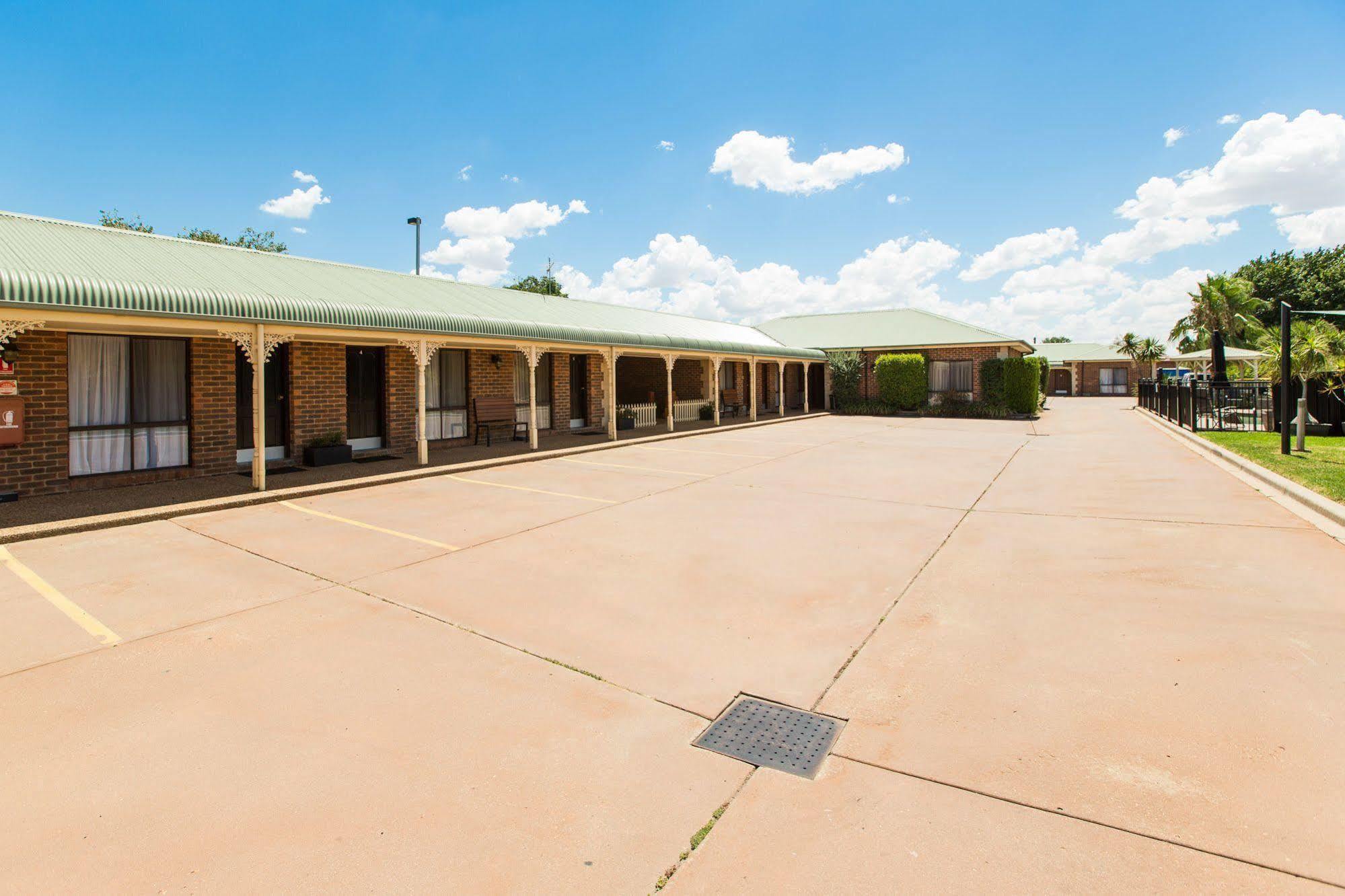 Lincoln Cottage Motor Inn Wagga Wagga Luaran gambar